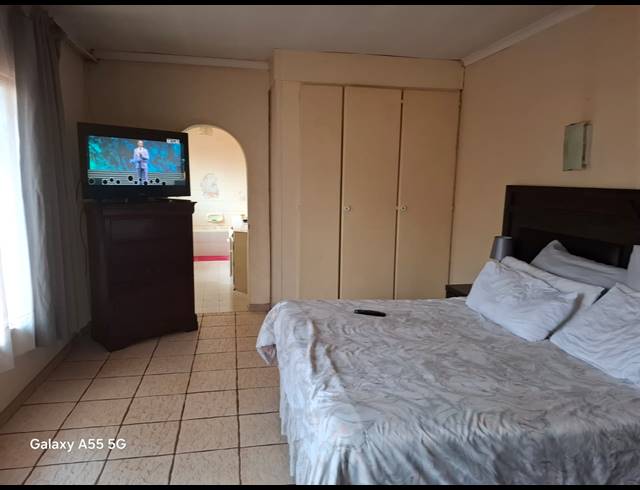 3 BEDROOM FREEHOLD FOR SALE IN CLARINA